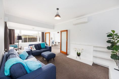 Photo of property in 35a Puriri Terrace, Roslyn, Palmerston North, 4414