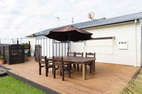 Photo of property in 10 Rosemount Road, Waverley, 4591
