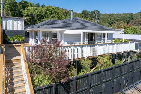 Photo of property in 82 Thomas Street, Stokes Valley, Lower Hutt, 5019