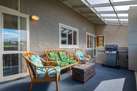 Photo of property in 38 Saddleback Rise, Murrays Bay, Auckland, 0630