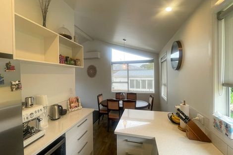 Photo of property in 32 Candia Road, Swanson, Auckland, 0614