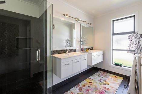 Photo of property in 24 Ethereal Crescent, Mount Pisa, Cromwell, 9383