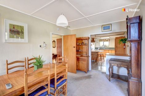 Photo of property in 8 Dickson Street, Macandrew Bay, Dunedin, 9014