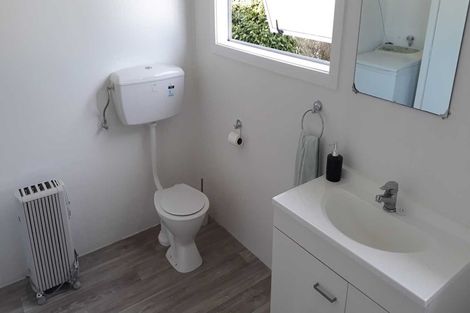 Photo of property in 25 Main Road, Tuatapere, 9620