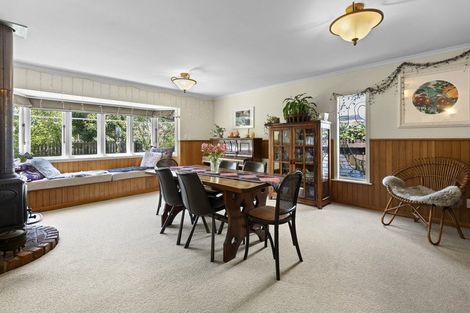 Photo of property in 4 Smith Road, Merrilands, New Plymouth, 4312