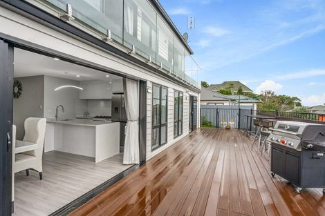 Photo of property in 4 Tawapou Close, Massey, Auckland, 0614