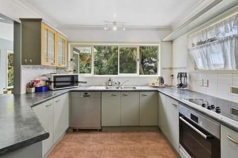 Photo of property in 11 Iorangi Place, Hillpark, Auckland, 2102