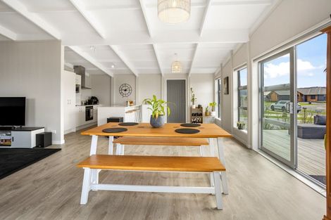 Photo of property in 8 Ngaroma Crescent, Whitianga, 3510