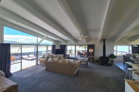 Photo of property in 1999 Wyuna Bay Road, Wyuna Bay, Coromandel, 3581