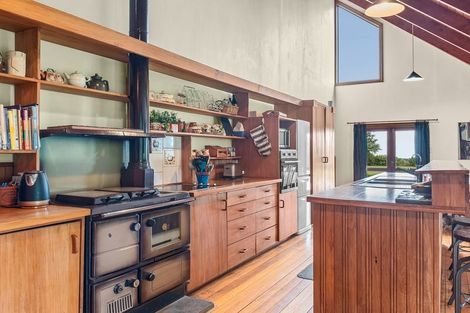 Photo of property in 890a Otaraoa Road, Tikorangi, Waitara, 4383