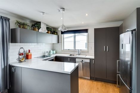 Photo of property in 11 Ranfurly Street, Tamatea, Napier, 4112