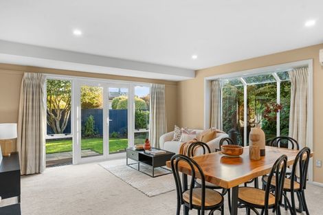 Photo of property in 20 Highfield Place, Avonhead, Christchurch, 8042