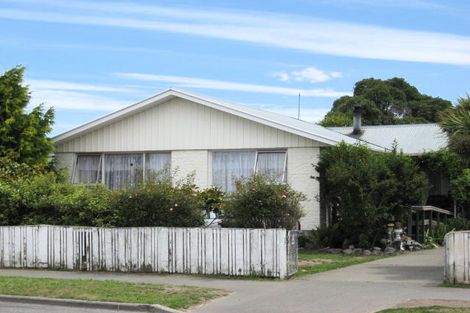 Photo of property in 23 Pateke Place, Bromley, Christchurch, 8062