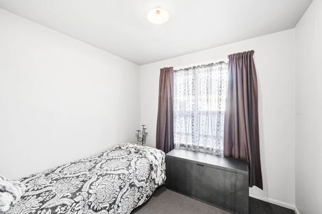 Photo of property in 1/310 Main North Road, Redwood, Christchurch, 8051