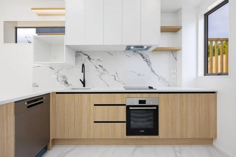 Photo of property in 298b Sunset Road, Windsor Park, Auckland, 0632