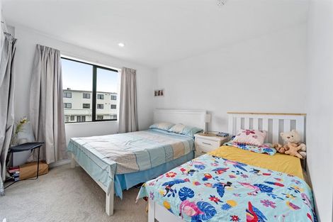 Photo of property in Apollo Apartments, 201/46 Rosedale Road, Rosedale, Auckland, 0632