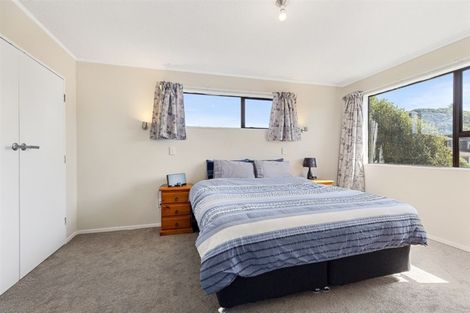 Photo of property in 19 Observatory Close, Whitby, Porirua, 5024
