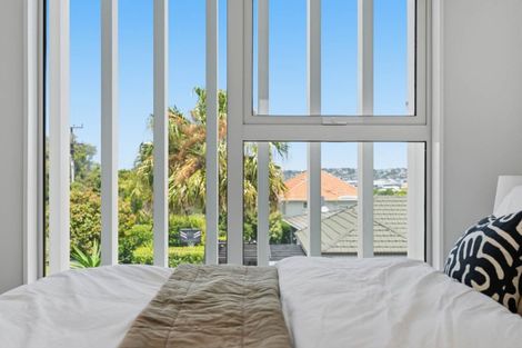 Photo of property in 1/186 Forrest Hill Road, Forrest Hill, Auckland, 0620