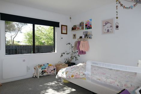 Photo of property in 6 Rodney Grove, Paraparaumu, 5032