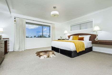 Photo of property in 1/2 Ocean View Road, Milford, Auckland, 0620