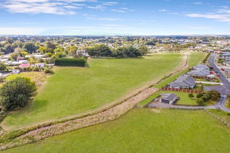 Photo of property in 2 Barnett Drive, Marton, 4710