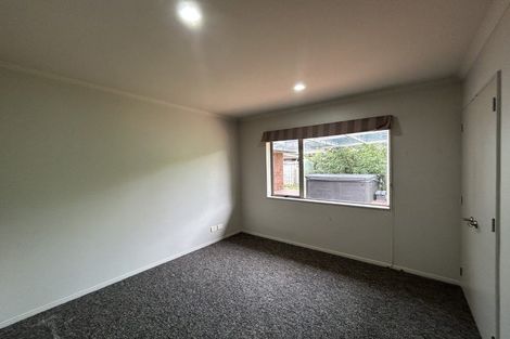 Photo of property in 8 Girvan Terrace, Wattle Downs, Auckland, 2103
