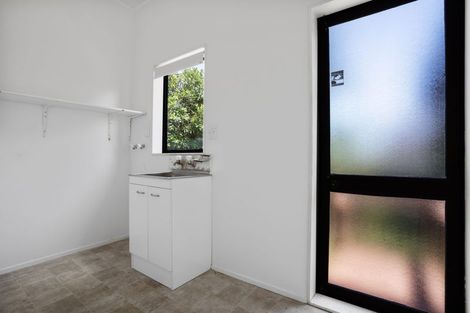 Photo of property in 2/79 Aberfeldy Avenue, Highland Park, Auckland, 2010