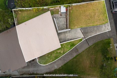 Photo of property in 1/2 Flavia Close, Torbay, Auckland, 0630