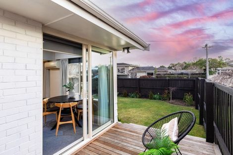 Photo of property in 2/4 Lansbury Avenue, Strowan, Christchurch, 8052
