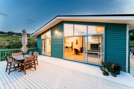 Photo of property in 60 Marion Street, Macandrew Bay, Dunedin, 9014