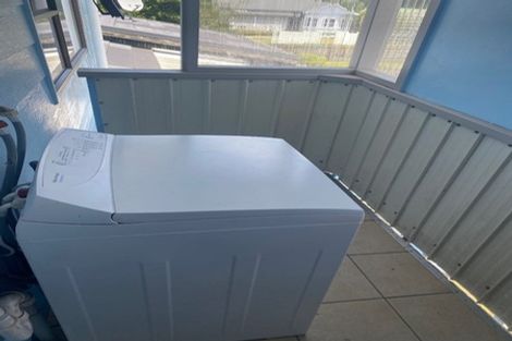 Photo of property in 6 Percy Graham Drive, Tuakau, 2121