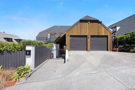 Photo of property in 9 Satara Crescent, Khandallah, Wellington, 6035