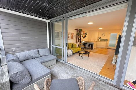 Photo of property in 2/11 Sentinel Road, Herne Bay, Auckland, 1011