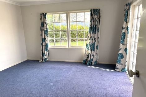 Photo of property in 18 Roysfield Lane, Sunnyhills, Auckland, 2010