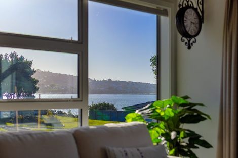 Photo of property in 17 John Burke Drive, Aotea, Porirua, 5024