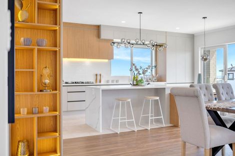 Photo of property in 25 Elevation Street, Flat Bush, Auckland, 2019