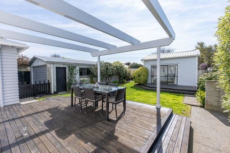 Photo of property in 76 Barrington Street, Somerfield, Christchurch, 8024