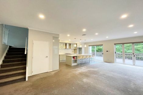 Photo of property in 9 Lucca Crescent, Flat Bush, Auckland, 2019