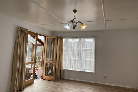 Photo of property in 70 Stokes Valley Road, Stokes Valley, Lower Hutt, 5019