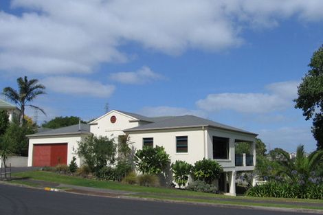 Photo of property in 12 Cove Lane, Mount Wellington, Auckland, 1060