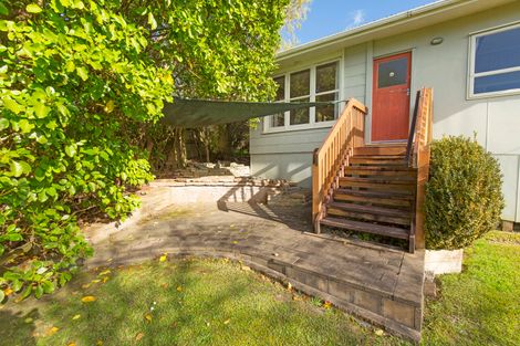 Photo of property in 7 Holiday Road, Stanmore Bay, Whangaparaoa, 0932