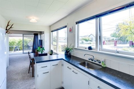 Photo of property in 29 Meeanee Road, Taradale, Napier, 4112