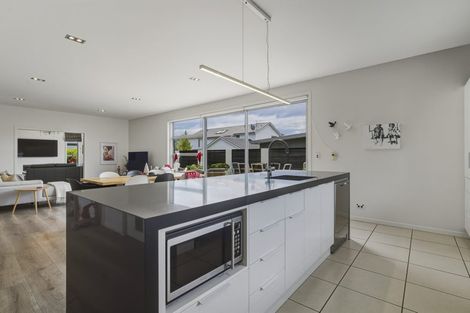 Photo of property in 48 Holyport Close, Fairfield, Dunedin, 9018