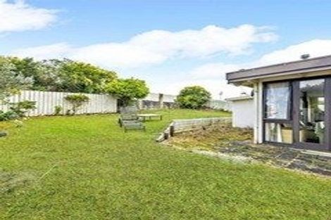 Photo of property in 2/14 Kenderdine Road, Papatoetoe, Auckland, 2025