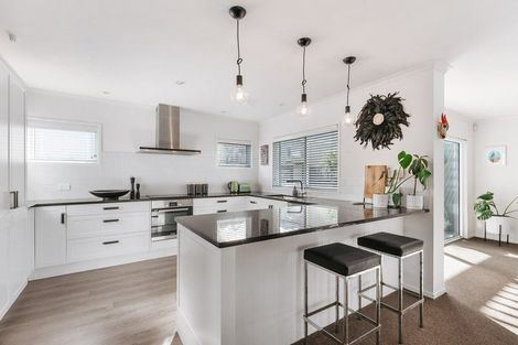 Photo of property in 351b Oceanbeach Road, Mount Maunganui, 3116