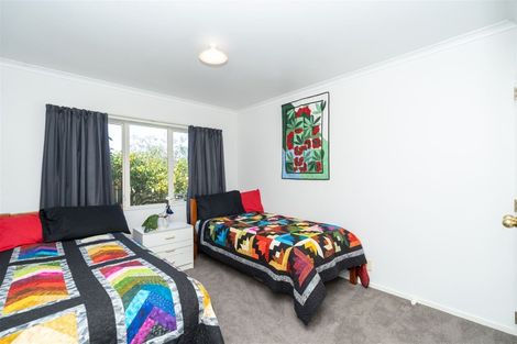 Photo of property in 60 Waiwherowhero Drive, St Andrews, Hamilton, 3200