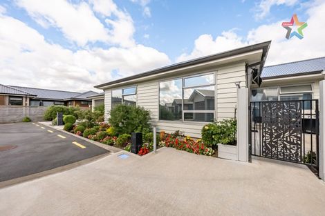 Photo of property in 5 Tarata Lane, Avalon, Lower Hutt, 5011