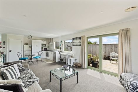 Photo of property in 737 Frankley Road, Hurworth, New Plymouth, 4371