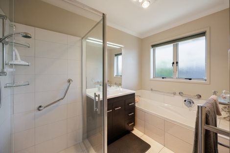 Photo of property in 28 Pacific Avenue, Poraiti, Napier, 4112