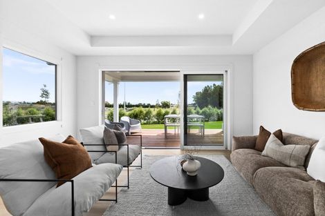 Photo of property in 129 Middle Road, Havelock North, 4130